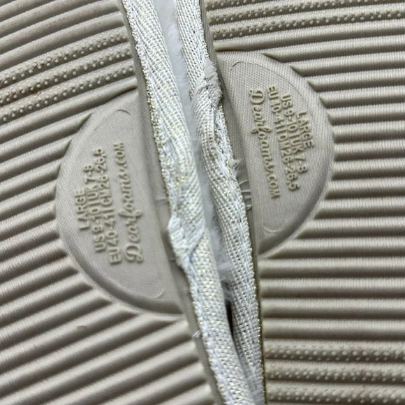 Dearfoams I DO White Fuzzy Bridal Slippers Women's Size Large US 9-10 - Picture 7 of 8